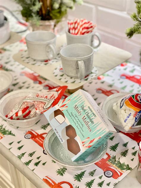 How To Host A Diy Hot Cocoa Bar To Have To Host