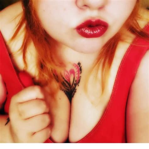 BBW Housewife Plays With Her Soapy Tits While BF Is Away Feat KarmaHasEyes XHamster