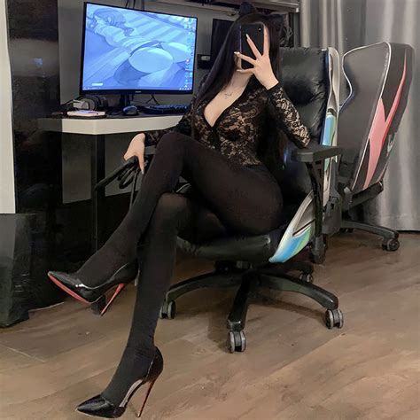 Sexy Lingerie Lace Bodysuit Deep V Neck See Through Sheath Style Open Crotch Sexy Nightwear Deep