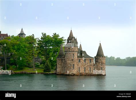 The 1000 Islands Cruise On The St Lawrence River Which Borders Canada
