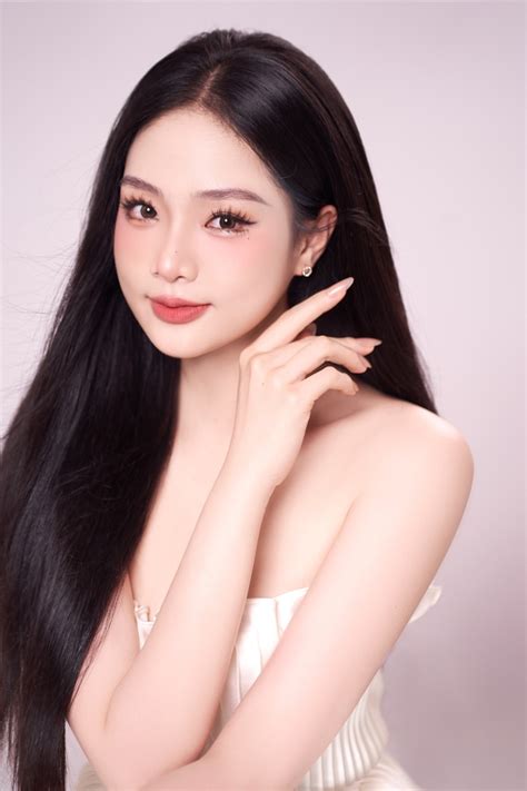 Nhan sắc ngọt ngào của hot girl ảnh thẻ Châu Anh sau khi sinh con đầu lòng