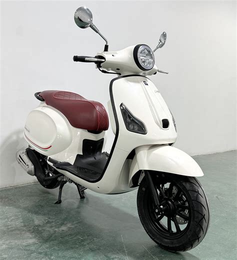Скутер Motosuper Lamocca White (белый): купить в Москве, цены