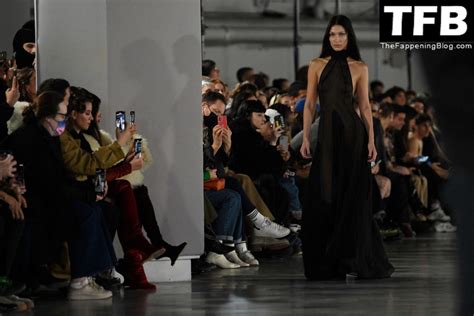 Bella Hadid Flashes Her Nude Tits During Paris Fashion Week 44 Photos PinayFlixx Mega Leaks