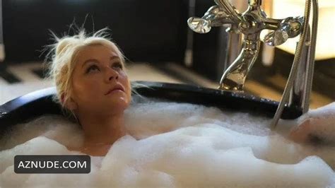 Christina Aguilera Nude And Sexy In Liberation AZNude