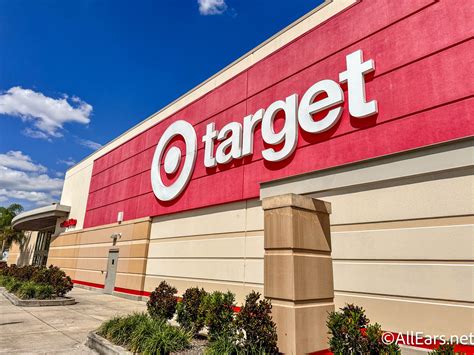 Neighbors at target on century boulevard debate the new security 9