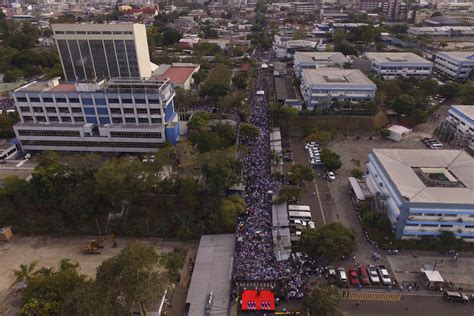 In El Salvador, a Chance at Life Over Certain Death (OPINION) - Latino