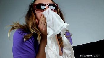 Oliendo Mis Bragas Sucias Miss Brat Perversions XVIDEOS