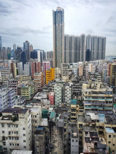 The Rich Poor In Hong Kong Pics