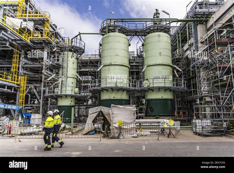 Neste refinery hi-res stock photography and images - Alamy
