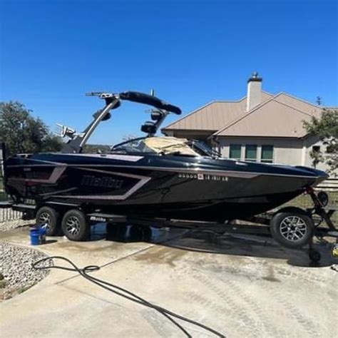 Used 2022 Malibu Wakesetter 24 MXZ 78132 New Braunfels Boat Trader