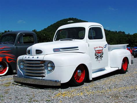 Ford F1 Vintage Pickup Trucks Classic Pickup Trucks Ford Pickup Trucks Hot Rod Pickup Old