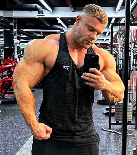 Hot Muscle Studs 10K On Twitter