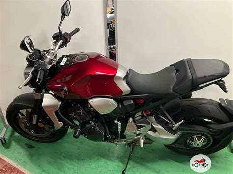 Купить б у Honda CB 1000R инжектор 6 передач в Москве красный naked bike 2018 года на Авто ру