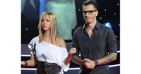 Диджей Мартен и Вики от "Мастило" ще водят "Българската Коледа"