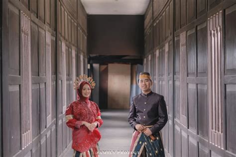 7 Ide Foto Pernikahan Dengan Baju Pengantin Adat Bugis Yang Berestetika