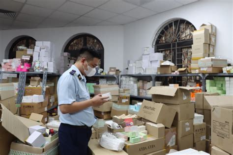 PewPew lên tiếng sau khi xuất hiện cùng hot girl chốt nghìn đơn