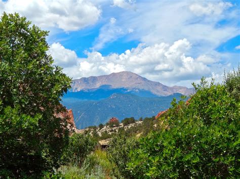 Impression Evergreen: Pikes Peak - An Inspirational Mountain