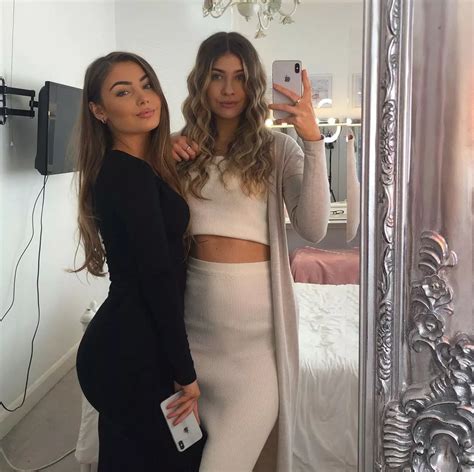 Tight Dresses Nudes PickOne NUDE PICS ORG