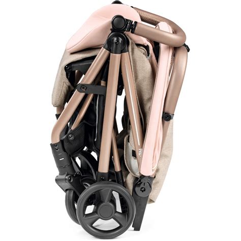 Коляска прогулочная Peg Perego Selfie Plus Mon Amour за 27 799 руб.