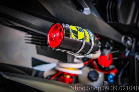 D N Ch I S I G N Chi B O Si U Naked Bike Honda Cb R Ti N G N B Ng Chi C Xe Xe