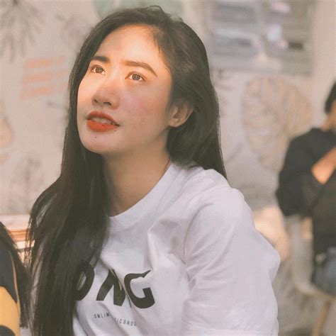 Dàn hot girl ĐH Kinh tế TP HCM toàn Hoa khôi người mẫu nổi tiếng Gương mặt trẻ ZNEWS VN