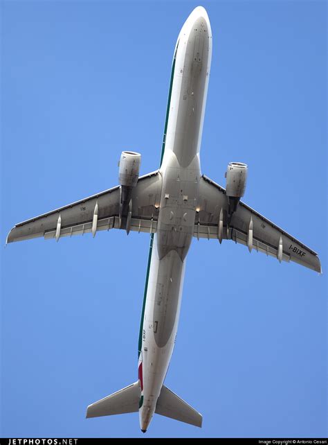 I BIXF Airbus A321 112 Alitalia Antonio Cesari JetPhotos