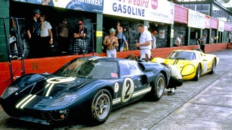 Fords In The Pits At Sebring In Ford Gt Ford Gt Ford