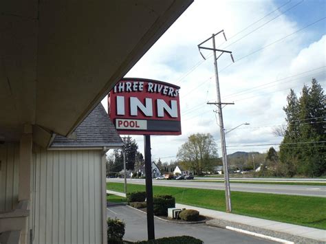 THREE RIVERS INN $86 ($̶1̶0̶8̶) - Prices & Reviews - Sedro Woolley, WA