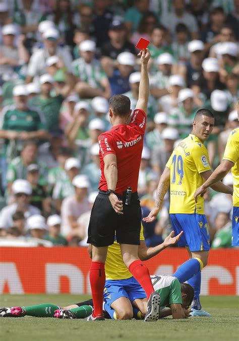 Red alert in LaLiga as sending offs rocket