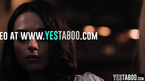 Big Ass Pregnant Surrogate Threesome With Blonde MILF And Husband