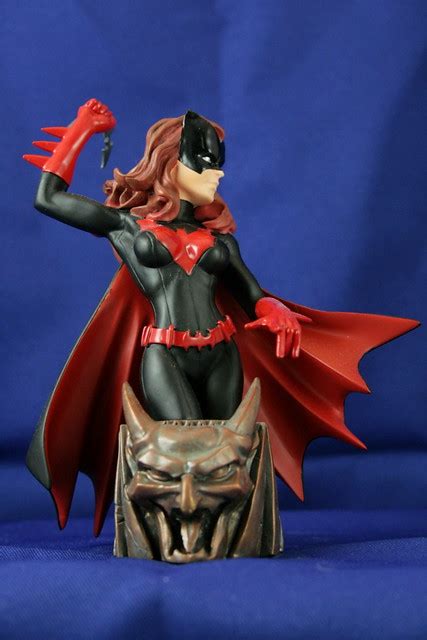 WATCH Teaser Trailer For Lesbian Batwoman Hits The Internet