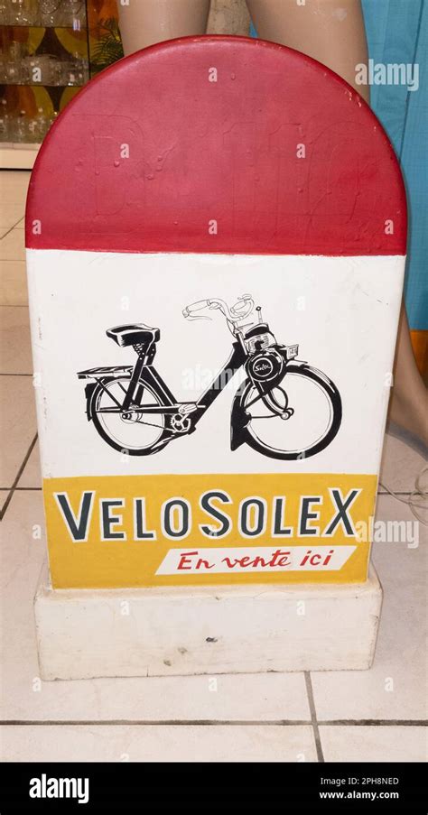 Velosolex 3800 Fotos Und Bildmaterial In Hoher Auflösung Alamy