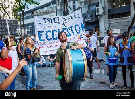 Argentina, Buenos Aires - students are demonstrating Stock Photo - Alamy