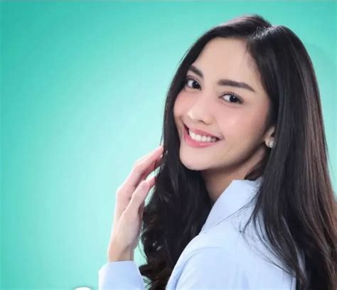 Profil Ririn Dwi Ariyanti Lengkap Agama Dan Pendidikannya Dituding