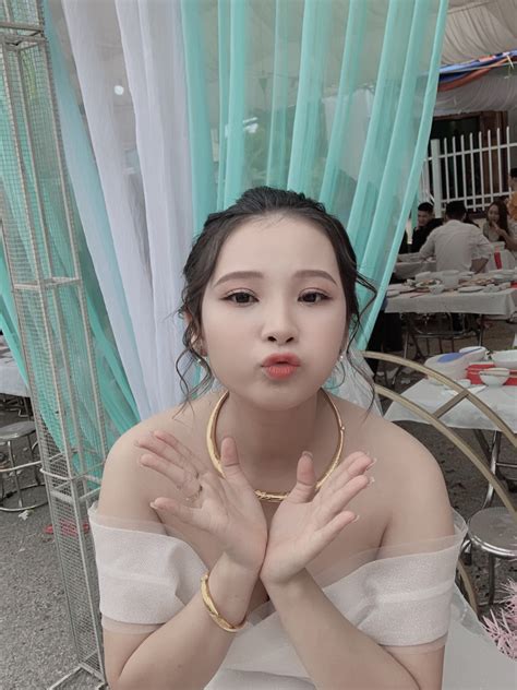 Sau 3 năm bất ngờ nổi tiếng nhan sắc hiện tại của hot girl dân tộc khiến dân mạng trầm trồ