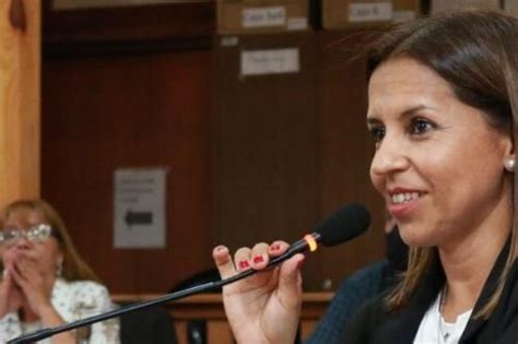 Hot Sexy Eliana Rivera Bikini Pics