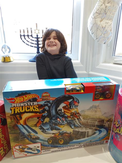 Mattel Hot Wheels Monster Trucks Scorpion Playset 1 Mayahood