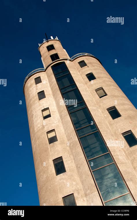 Converted Grain Silo Hi Res Stock Photography And Images Alamy