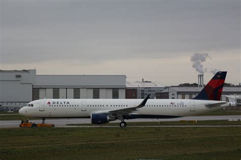 Airbus A321 211SL Delta Air Lines D AZAD N313DN MSN 7381 AIB