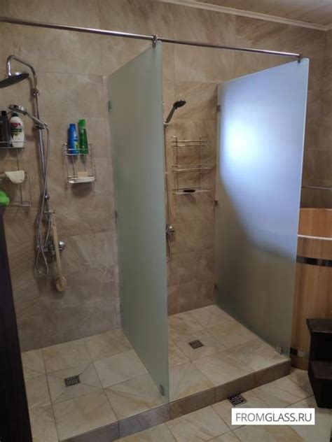 Стационарная душевая перегородка из стекла на заказ | FromGlass