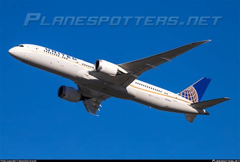 N United Airlines Boeing Dreamliner Photo By Maximilian