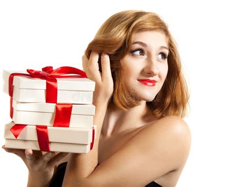 Bella Giovane Ragazza Del Brunette Con I Presente Immagine Stock Immagine Di Regalo Celebri
