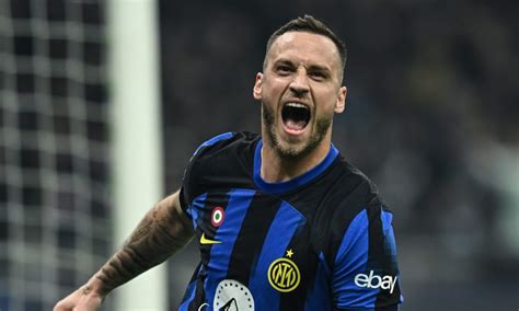 Arnautovic Il Gesto Dopo Il Gol Dimostra Quanto Tiene Allinter Foto