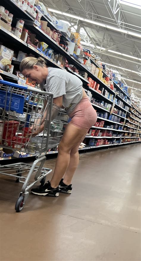 Bubble Butt Blond Milf Oc Spandex Leggings Yoga Pants Forum