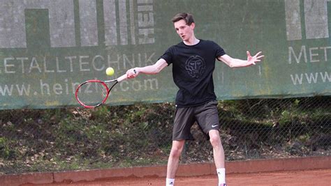 Tennis Das Frauen Team Kann In Der Bezirksliga Nicht Mehr Von Platz