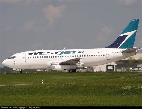 C GGWJ Boeing 737 284 Adv WestJet Airlines Carey Haubrick