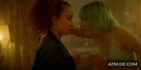 VAMPIRES NUDE SCENES AZNude