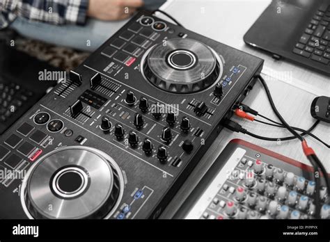 dj remote control dj audio controller electronic turntable stock