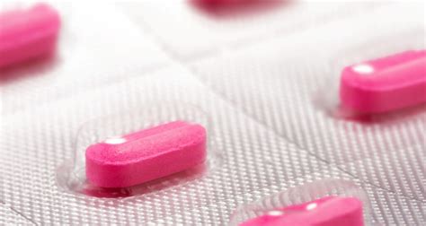 Airplane sleeping hacks - Refinelife