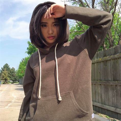 Đã đẹp lại tài năng đây chính là 4 hot girl gốc Việt cực nổi ở nước ngoài